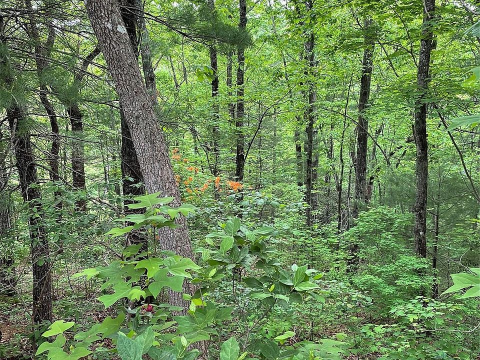2nd image of 200 River Crest Dr #6