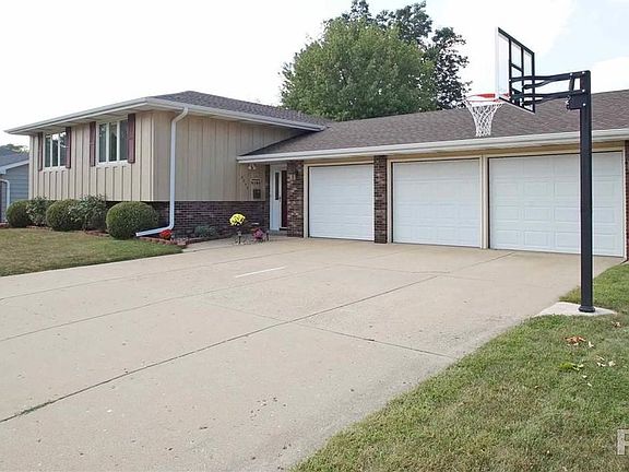 2nd image of 2305 S Kathy Ln