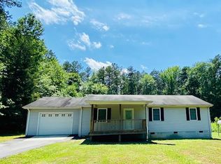 848 Lakefront Dr, Clarksville, VA 23927