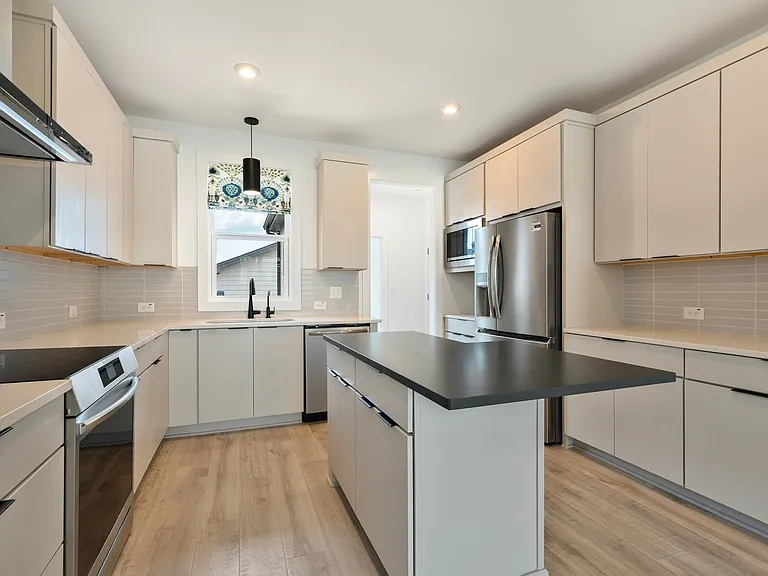 46 Rosedale Way — Photo 6