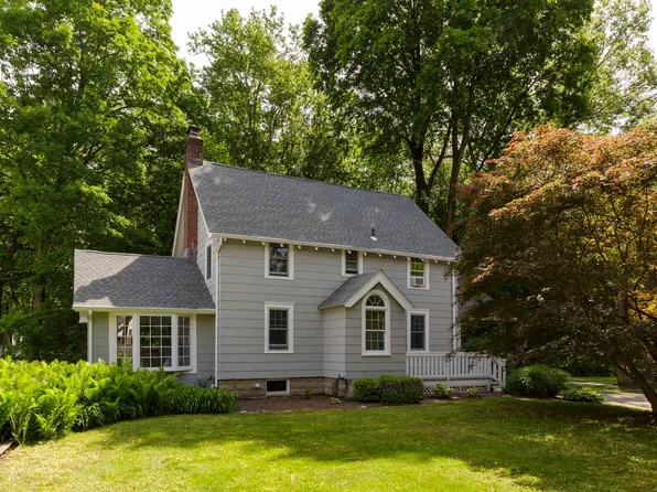 102 Rose Lane, Darien, CT 06820