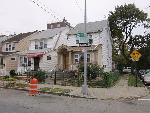 1st image of 15602 65th Ave