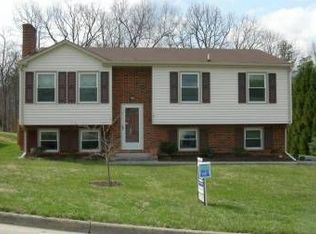 910 Debra Ln, Salem, VA 24153