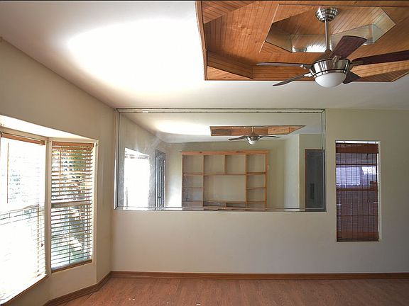 3rd image of 1117 E Little Creek Dr