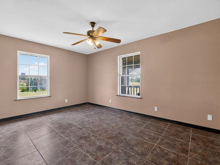 135 County Road 4519 — Photo 24