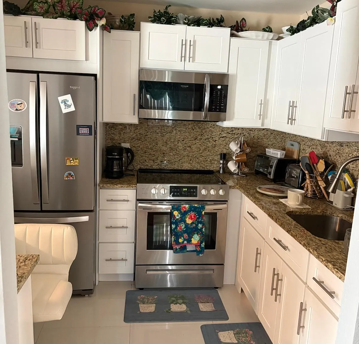 1 bed, 1.5 bath, 720 sqft, $1,650 — Photo 1