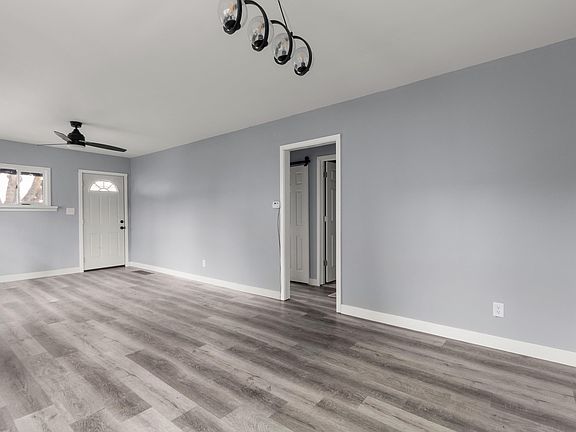 3rd image of 2811 N Wisconsin Ave