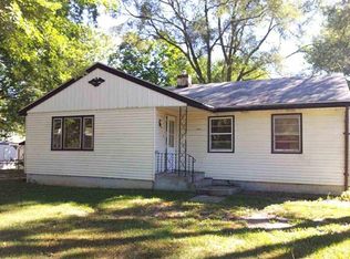 2148 Forest View Rd, Rockford, IL 61108