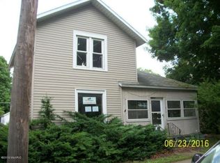 216 N Blackstone Ave, Colon, MI 49040