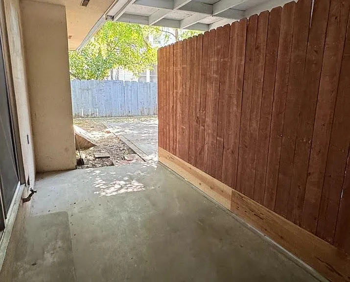 493 N Alta Ave — Photo 25