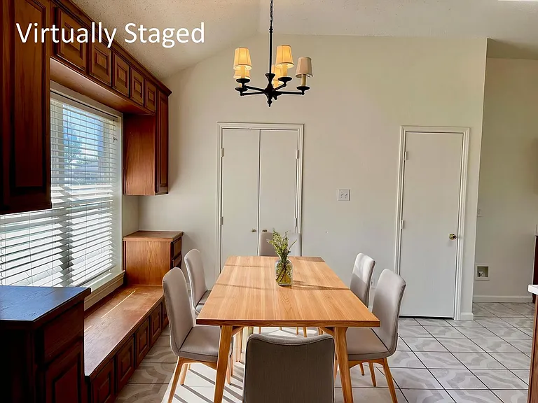 1008 Rock Springs Dr — Photo 11