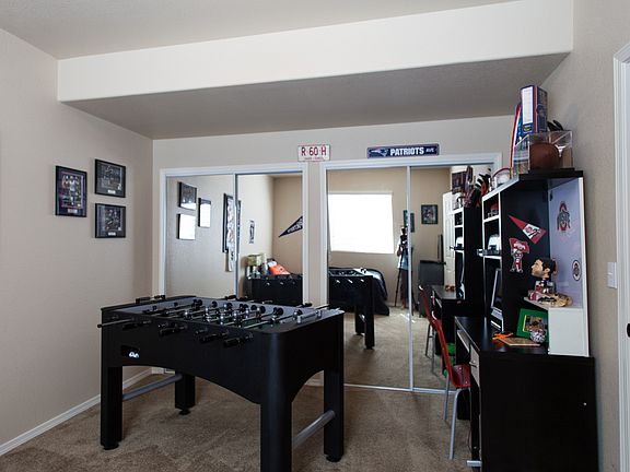 Space for play and desk