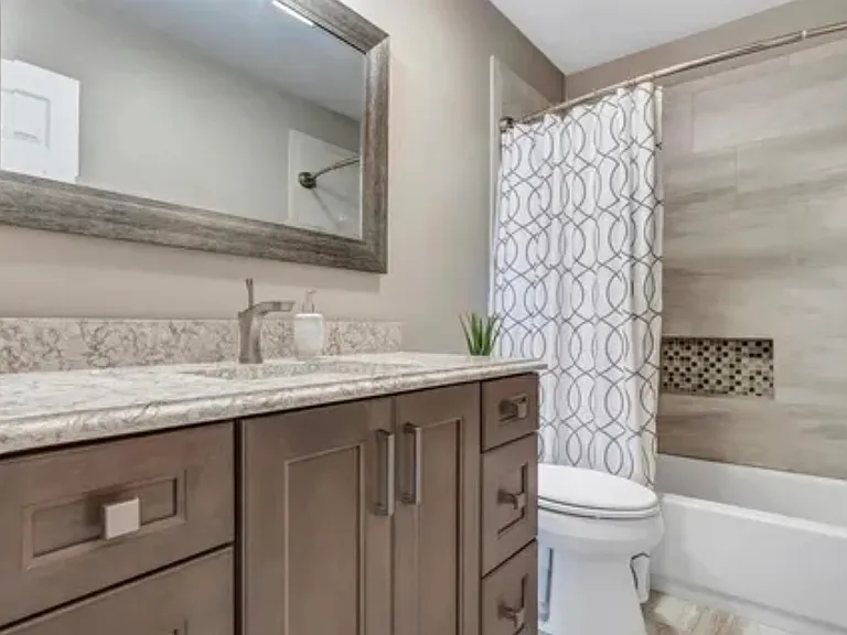989 Oakwood Farms Ln — Photo 24
