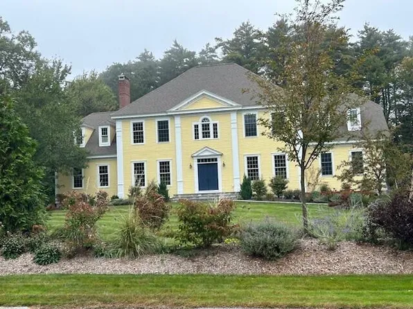 19 Mary Lane, Cumberland, ME 04110