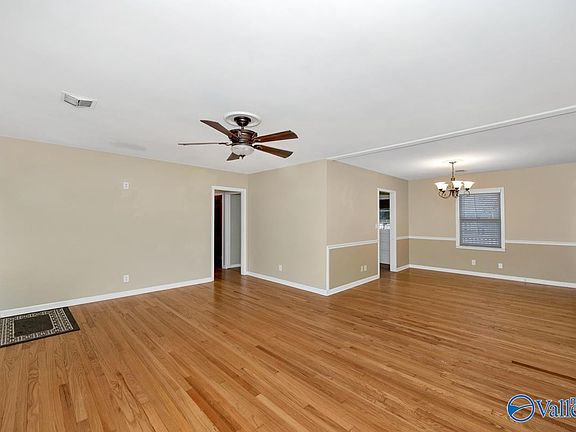 5th image of 2511 Andrew Jackson Way NE