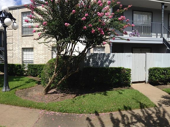 4th image of 6606 De Moss Dr APT 1501