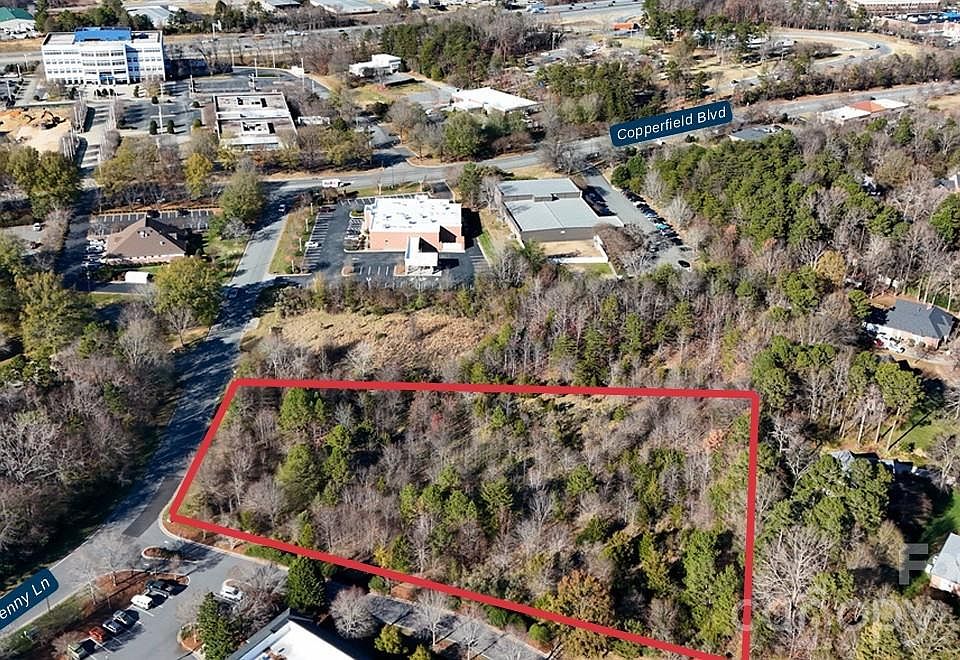 1st image of 550 Penny Ln NE