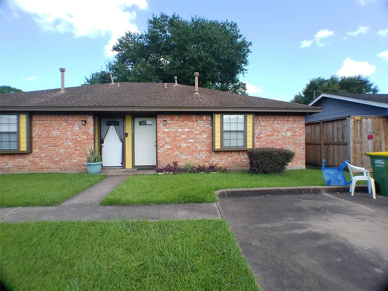6350 Crestside Dr — Photo 20