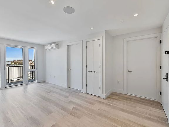 2nd image of 379 Hawthorne St #3C
