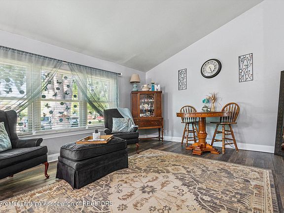 2nd image of 3301 Jerree St