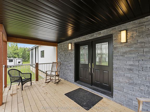 5th image of 1062 Northline Rd