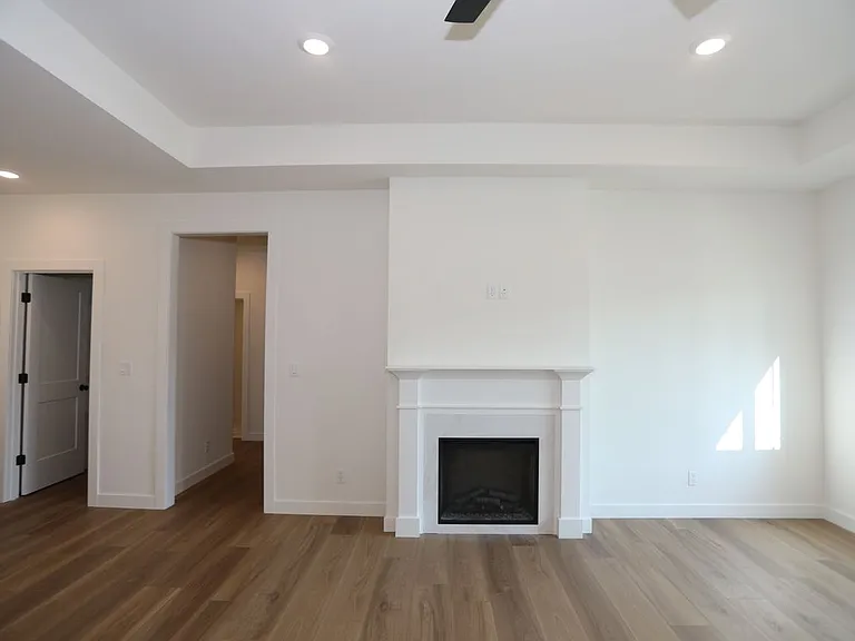 4605 Chambers Bay Dr — Photo 20