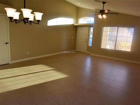 5th image of 697 Mineral Hill Ln