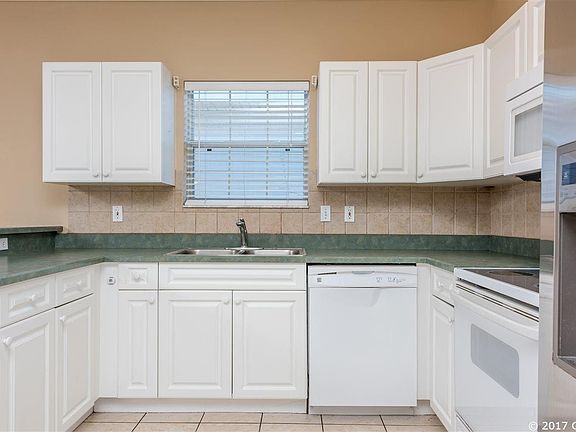 4th image of 7911 NW 47th Way