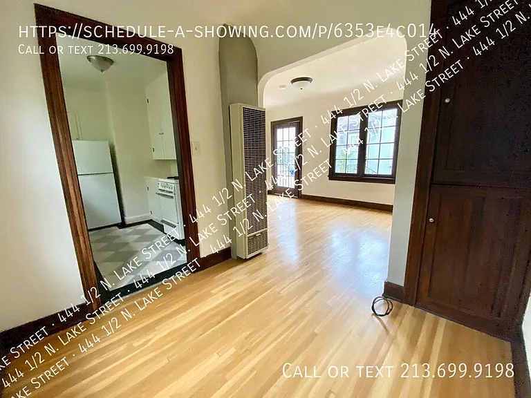 444 1/2 N Lake St — Photo 3