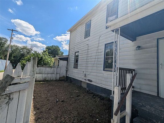 2nd image of 46 S Railroad St