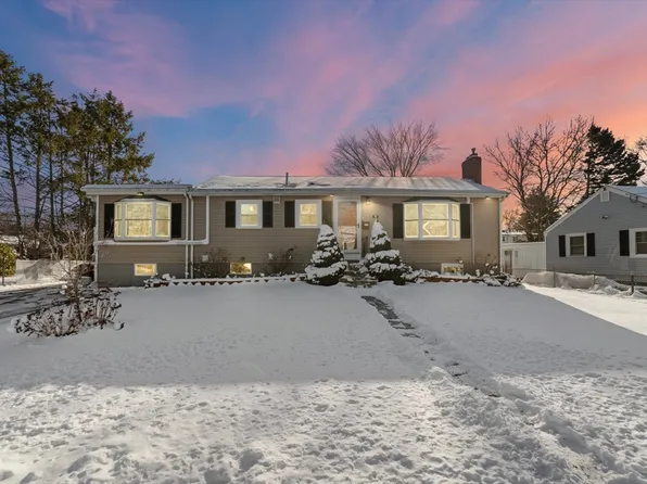 49 Katherine St, Weymouth, MA 02191