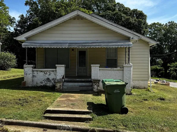 103 E Lamar Ave, Tuscumbia, AL 35674