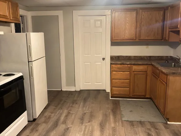 48 Atwood Ct APT 2, Watertown, CT 06795