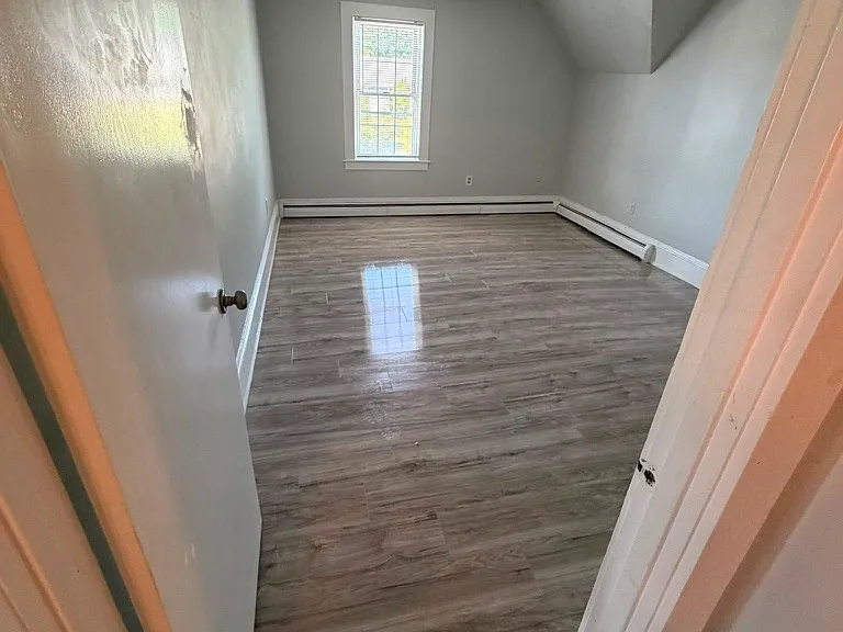 21 Essex St #6 — Photo 1