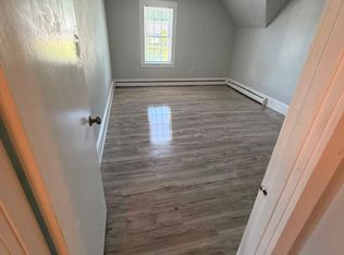 21 Essex St APT 6, Saugus, MA 01906