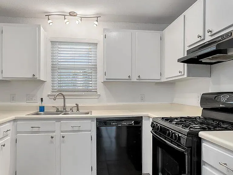 11970 Jollyville Rd #202 — Photo 8