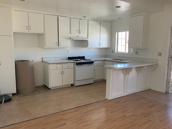 5th image of 5316 Cahuenga Blvd #6