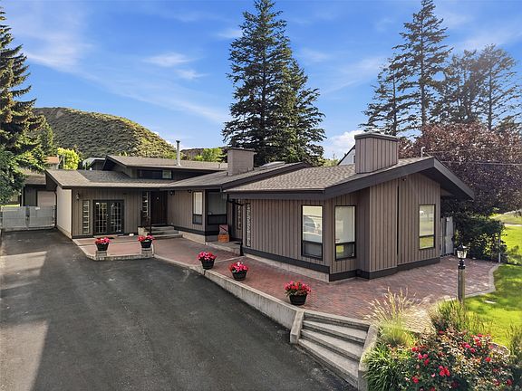 2nd image of 2245 Crescent Dr