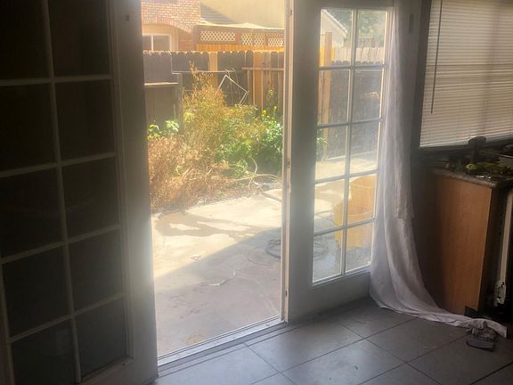 4th image of 1480 Hialeah Dr