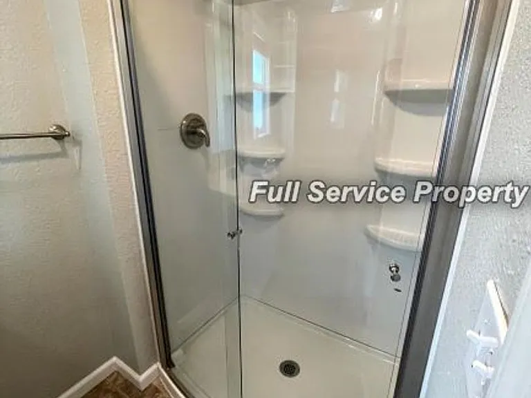602 S 20th Pl — Photo 15