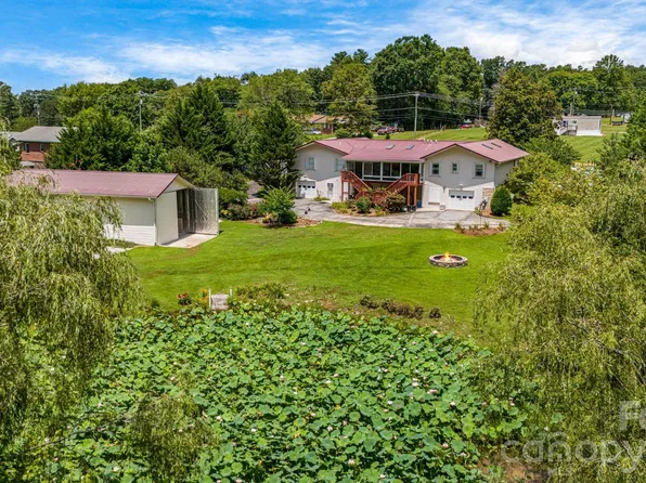 350 Old Sunset Hill Rd, Hendersonville, NC 28792