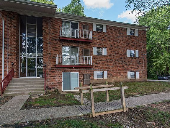 3rd image of 3811 Rohling Oaks Dr APT 807