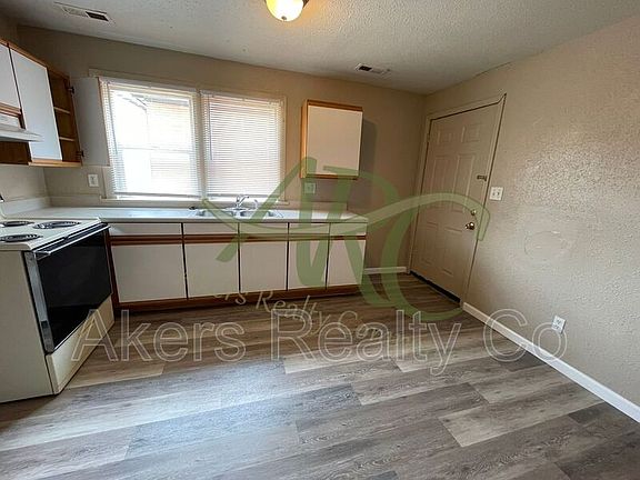 5th image of 511 W 12th St #D