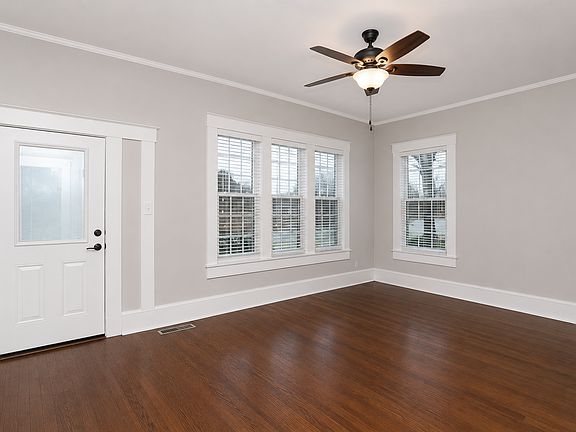3rd image of 506 S Main St