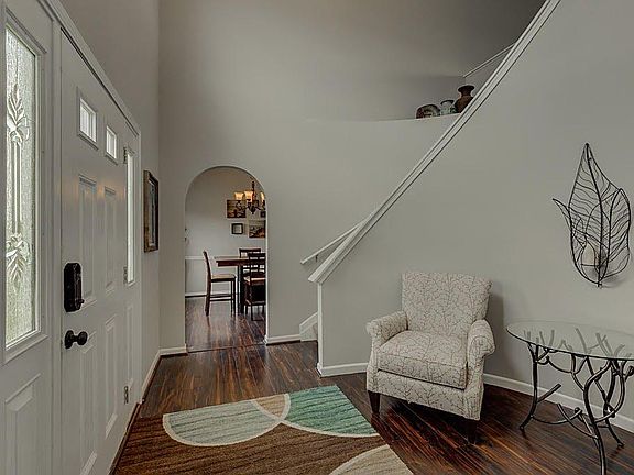 2nd image of 507 Wyandot Woods Blvd