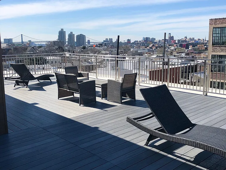 438 Memphis St #21 — Photo 15