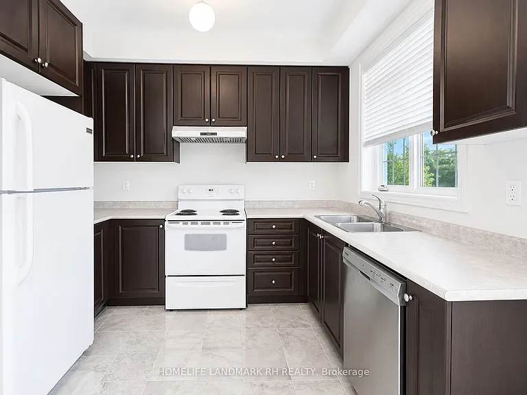 144 Roy Grove Way — Photo 5