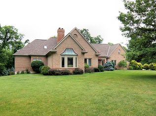 2562 Van Blaricum Rd, Cincinnati, OH 45233