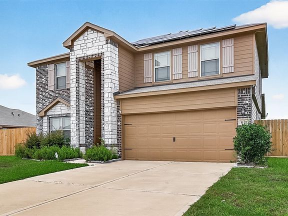 4th image of 1127 Brahma Cir