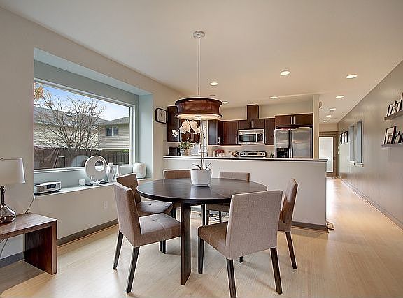 4th image of 11729 26th Ave NE